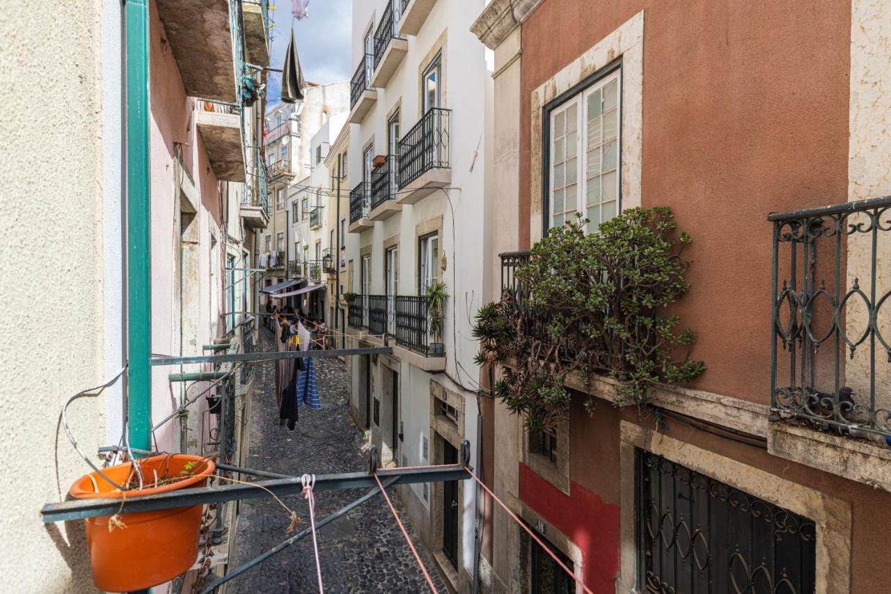 Alfama'S Heart Apartment By Lovelystay Лиссабон Экстерьер фото